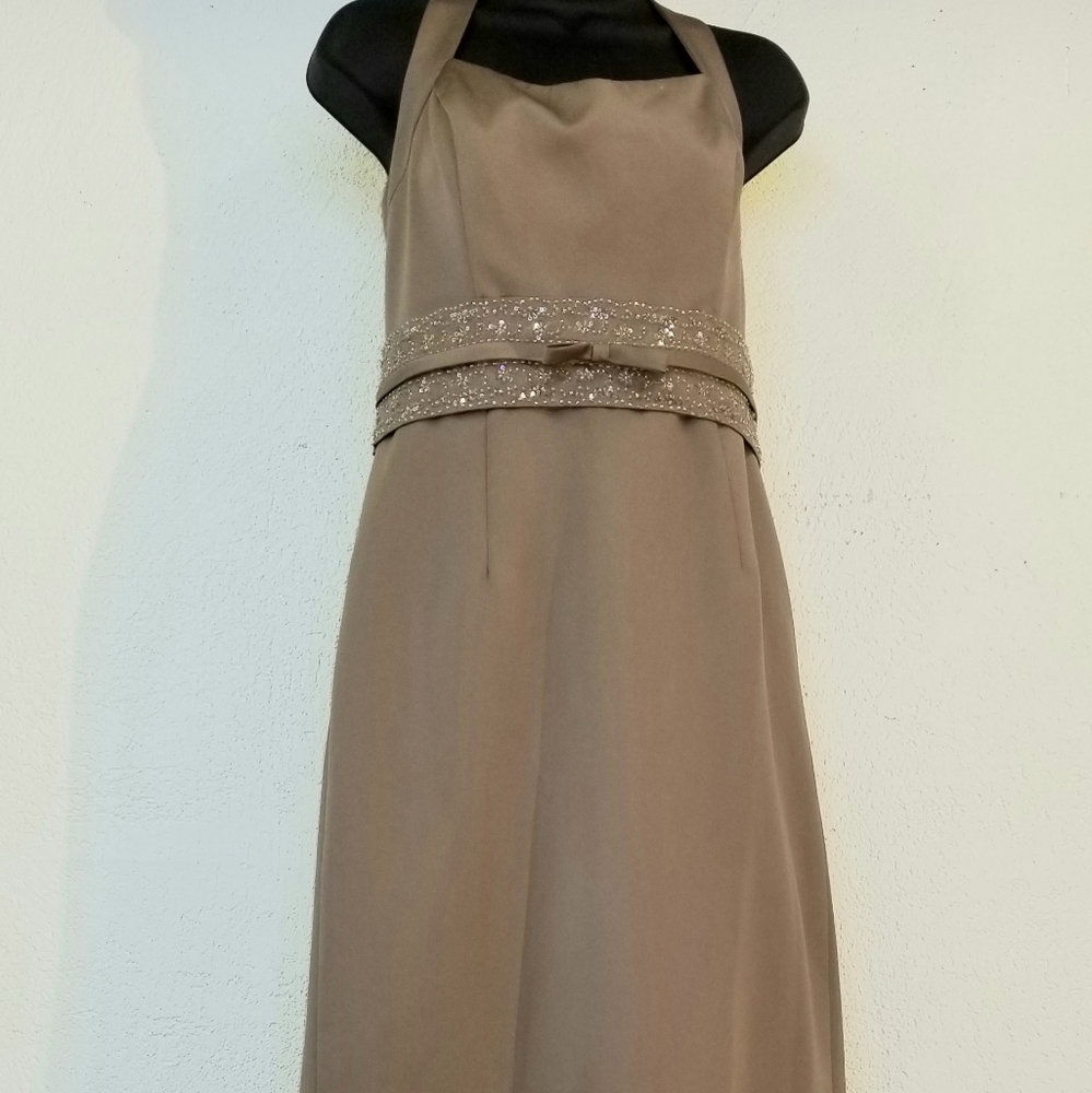 CoutureCollection Formal Gown size 10 (D9189)